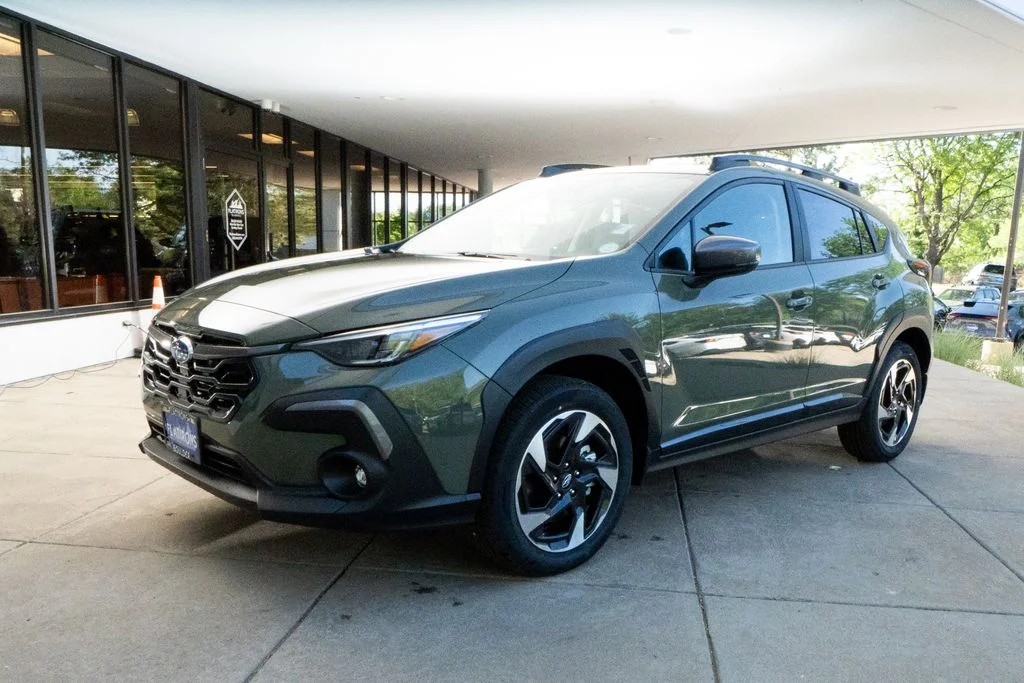 New 2026 ALPINE GREEN Subaru Limited image 3