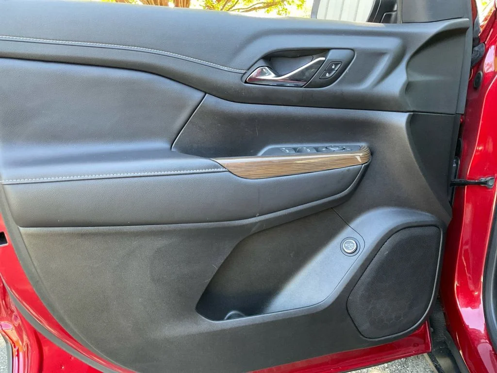 Used 2023 Red GMC SLE image 33