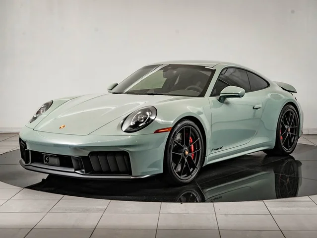 2025 Porsche 911 Carrera GTS