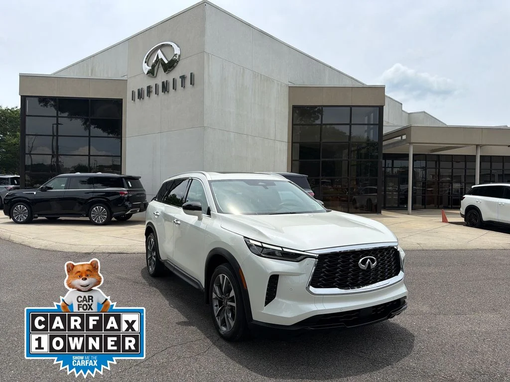 2023 INFINITI QX60 LUXE's photo