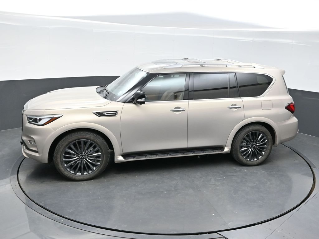Used 2024 Beige INFINITI Sensory image 27