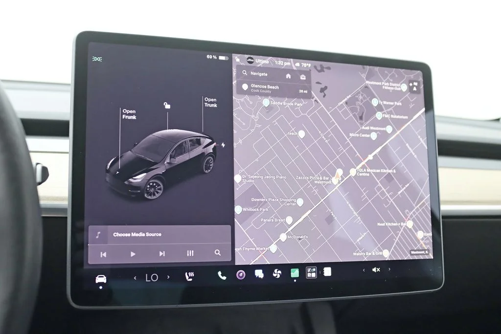 Used 2022 Black Tesla Long Range image 16