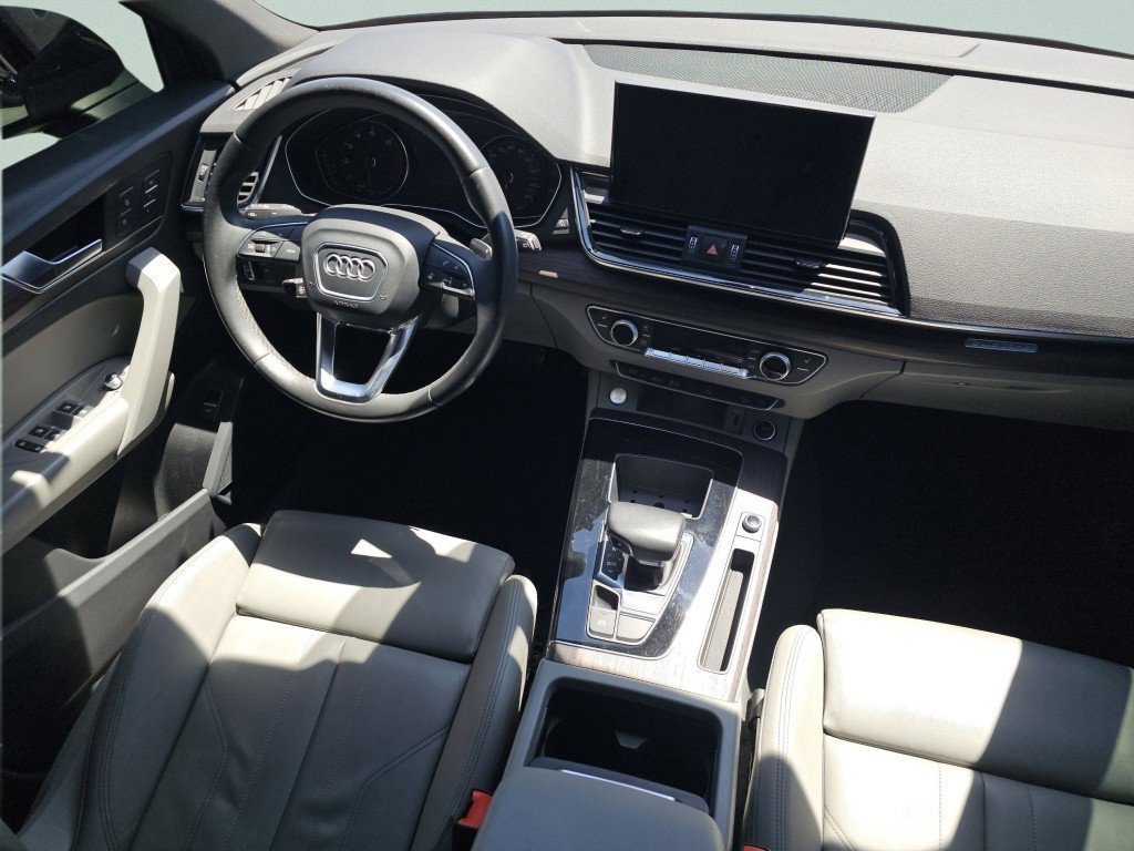 Used 2022 Black Metallic Audi 45 S line Premium image 28