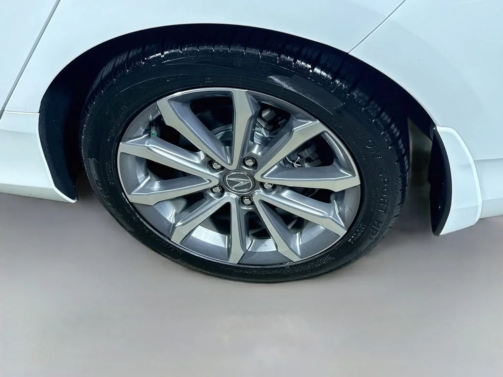 Used 2023 Platinum White Pearl Acura Base image 30