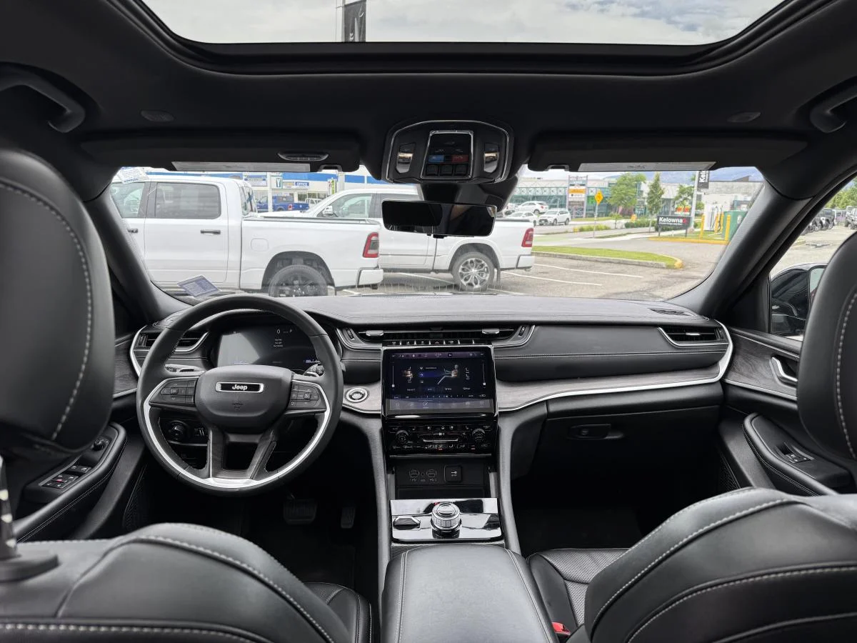Used 2024 Black Jeep Limited image 13