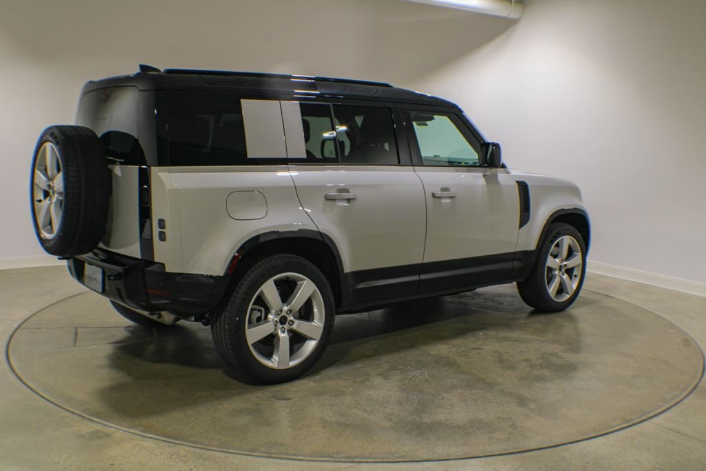 New 2026 Borasco Grey Land Rover X-Dynamic SE image 6