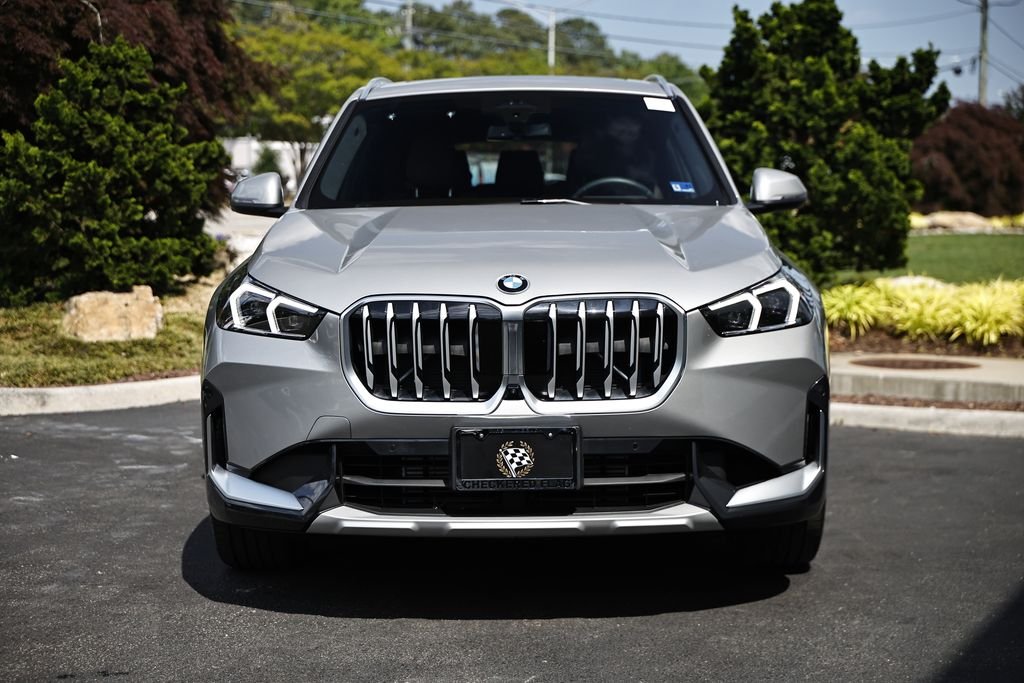 Used 2025 Space Silver Metallic BMW xDrive28i image 13