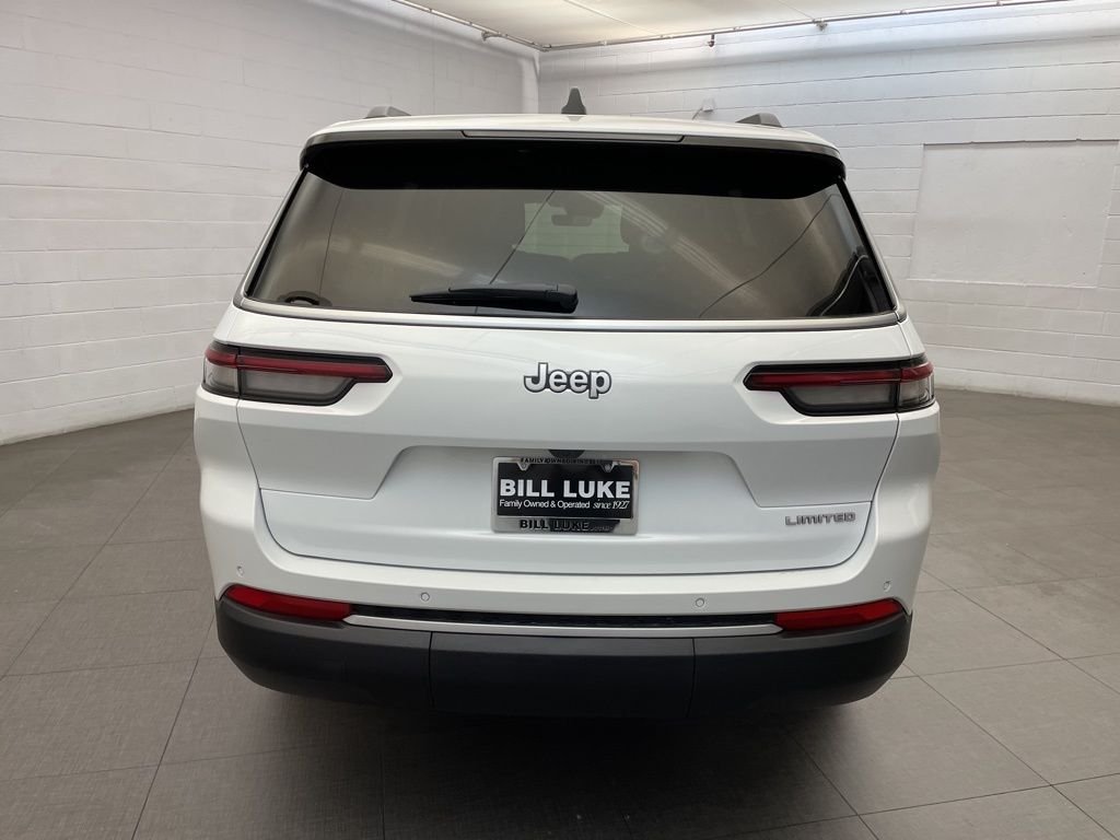 New 2026 Bright White Clear-Coat Exterior Paint Jeep Limited image 4