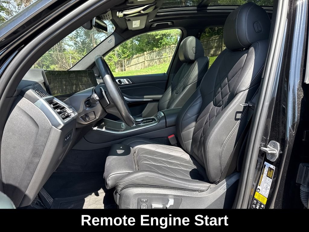 Used 2024 Black BMW xDrive40i image 12