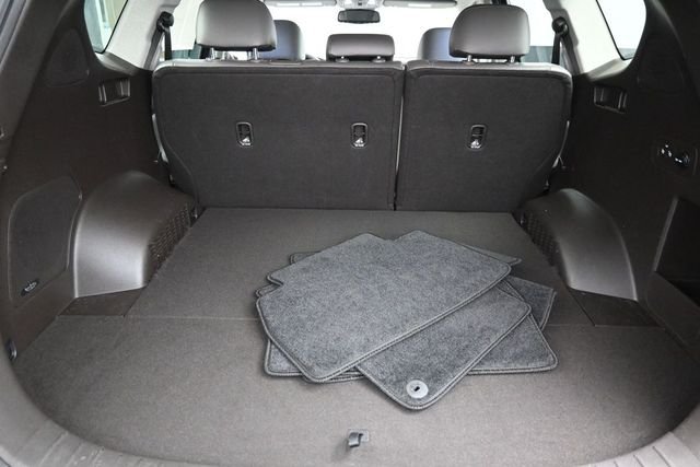 Used 2020 Gray Hyundai Limited image 12