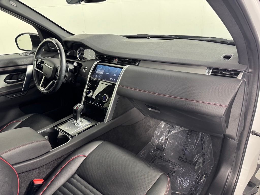 Used 2022 Fuji White Land Rover S R-Dynamic image 34