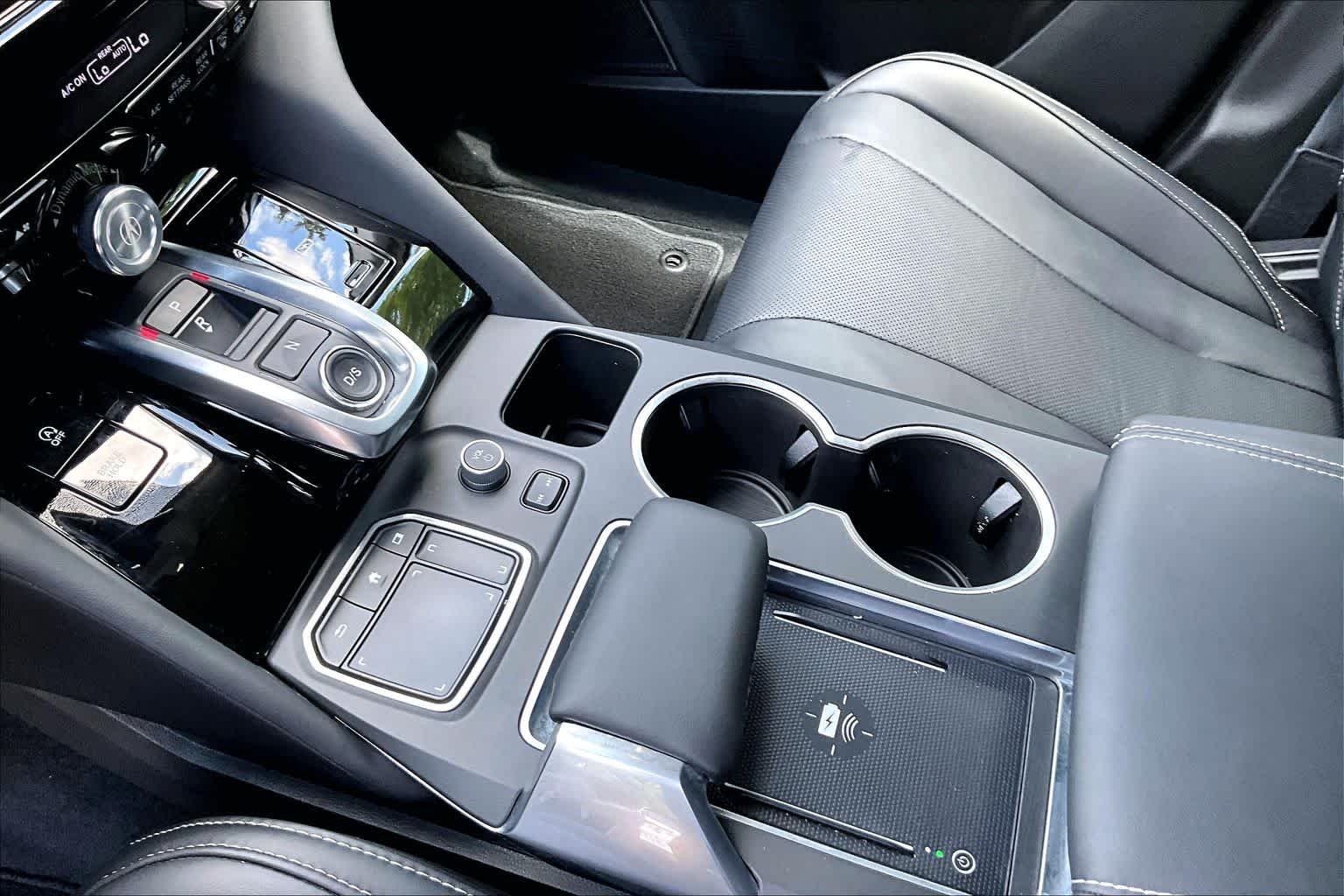 Used 2024 Liquid Carbon Metallic Acura w/Technology Package image 17