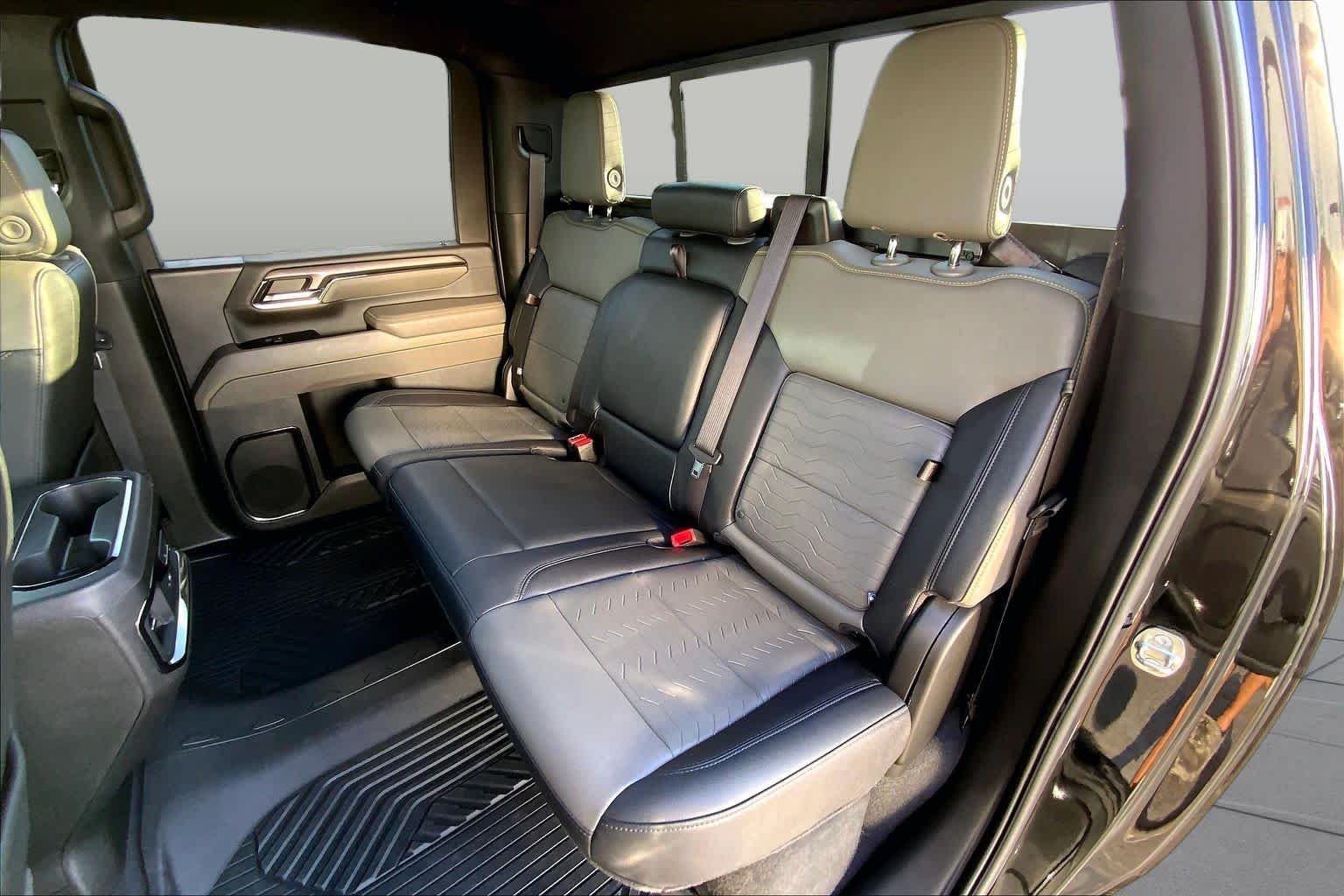 Used 2024 Black Chevrolet ZR2 image 21