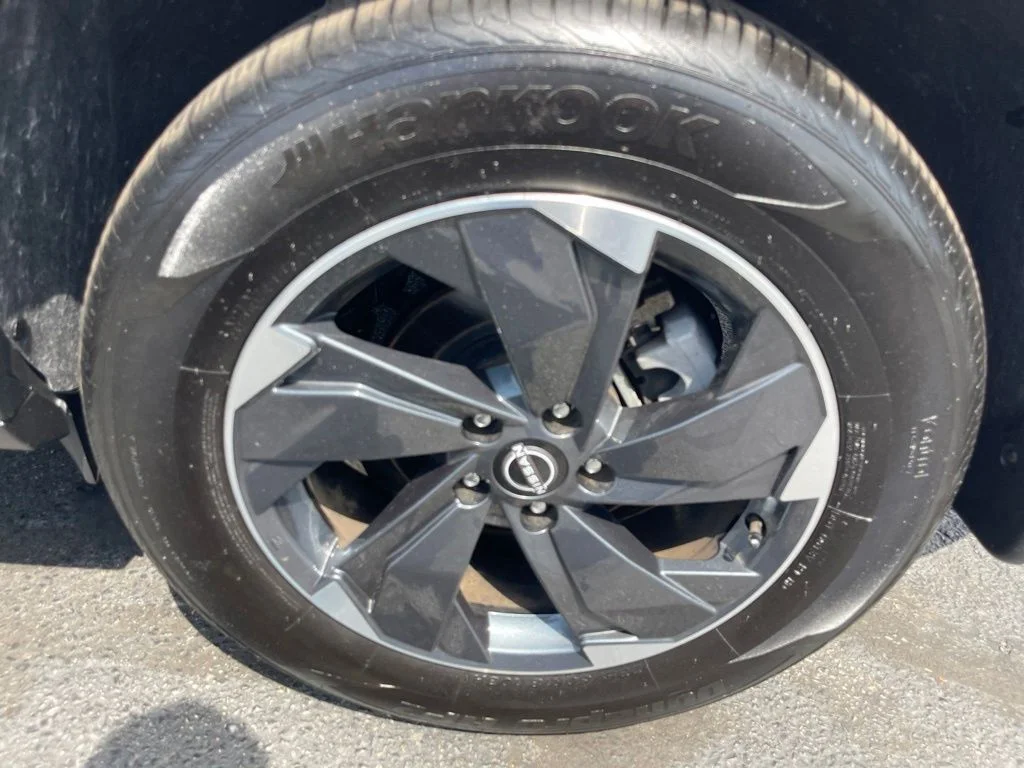 Certified Used 2025 White Nissan SV image 27