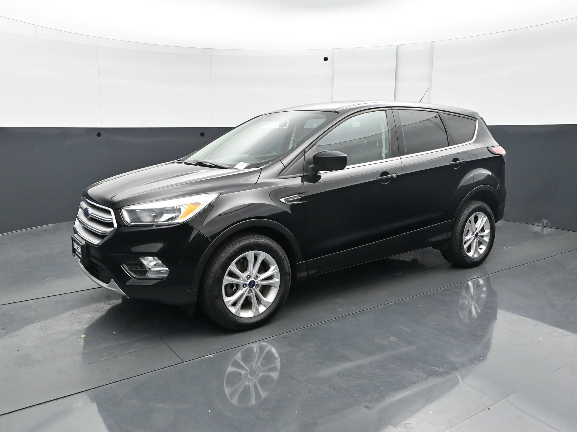 Used 2017 Ford Escape SE with VIN 1FMCU9GD2HUD41804 for sale in Minneapolis, Minnesota