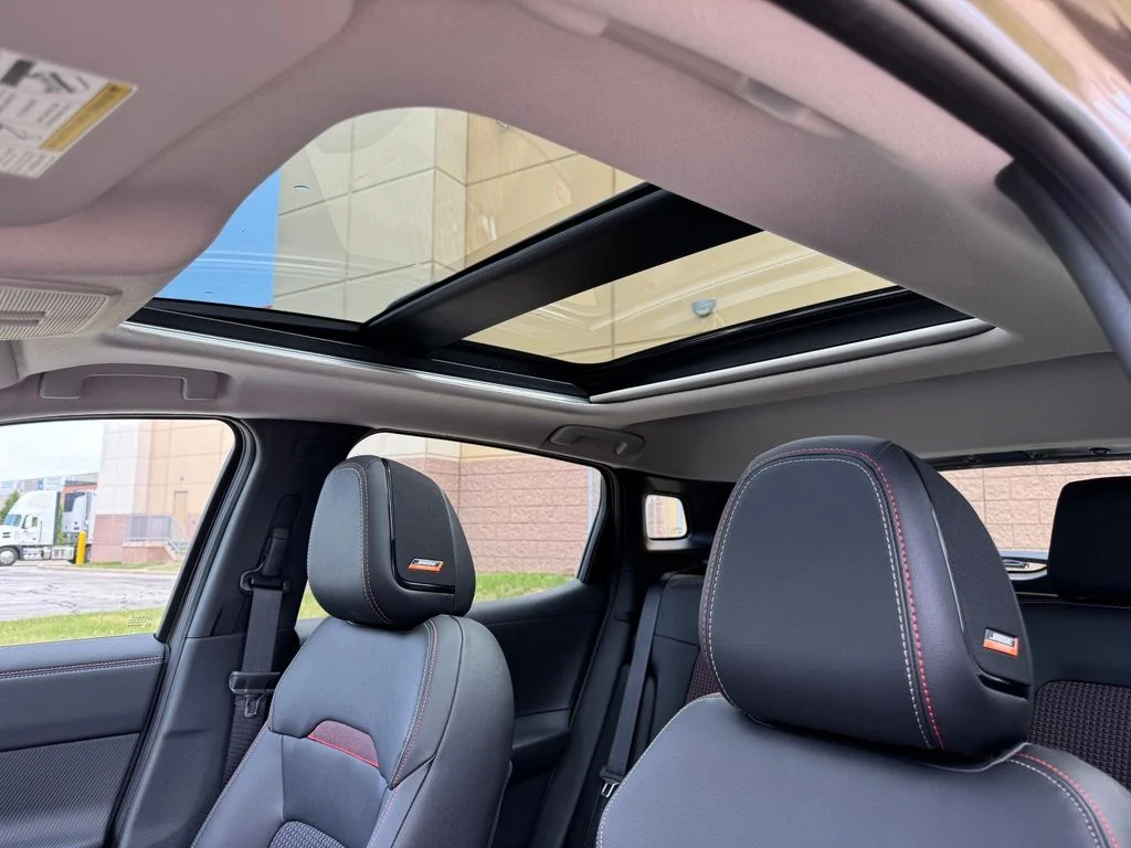 New 2026 Canyon Bronze Metallic Nissan SR image 19