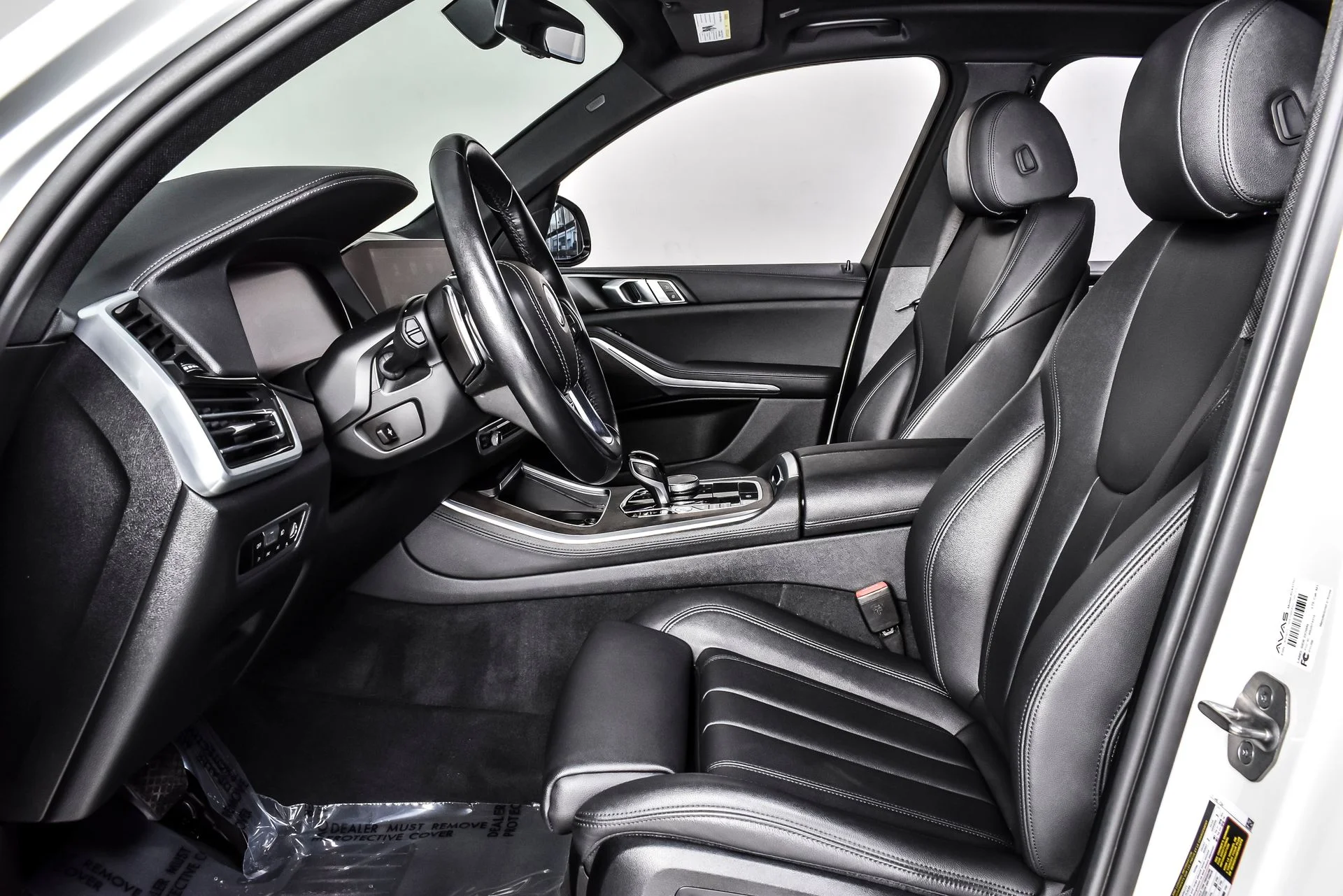 Used 2022 White Metallic BMW xDrive40i image 14