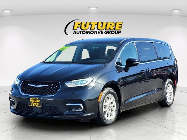 Used 2023 Black Chrysler Touring L image 8