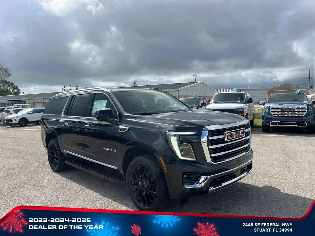 New 2026 Titanium Rush Metallic GMC Elevation image 2