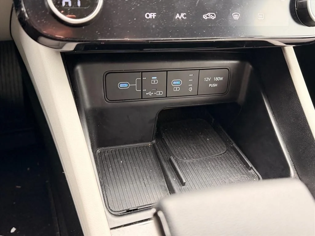 Used 2025 Blue Hyundai SEL image 29