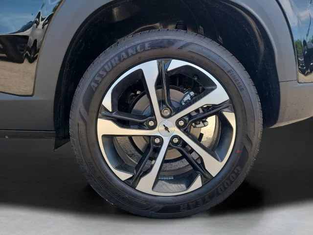 New 2026 Mosaic Black Metallic Chevrolet 1RS image 12