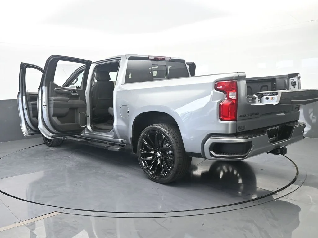 Used 2025 Sterling Gray Metallic Chevrolet LTZ image 91