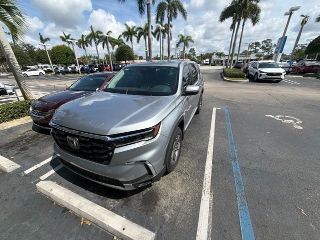 2025 Honda Pilot EX-L 2WD's photo