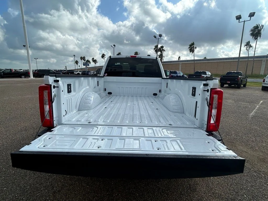 New 2026 Oxford White Ford F-350® XLT image 23