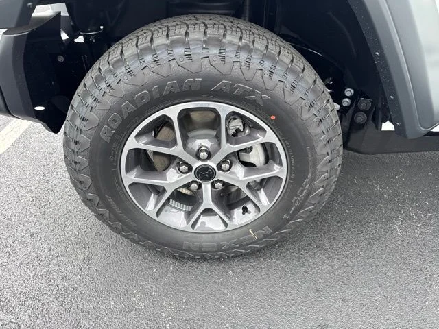 New 2026 Bright White Clear-Coat Exterior Paint Jeep Sport S image 15