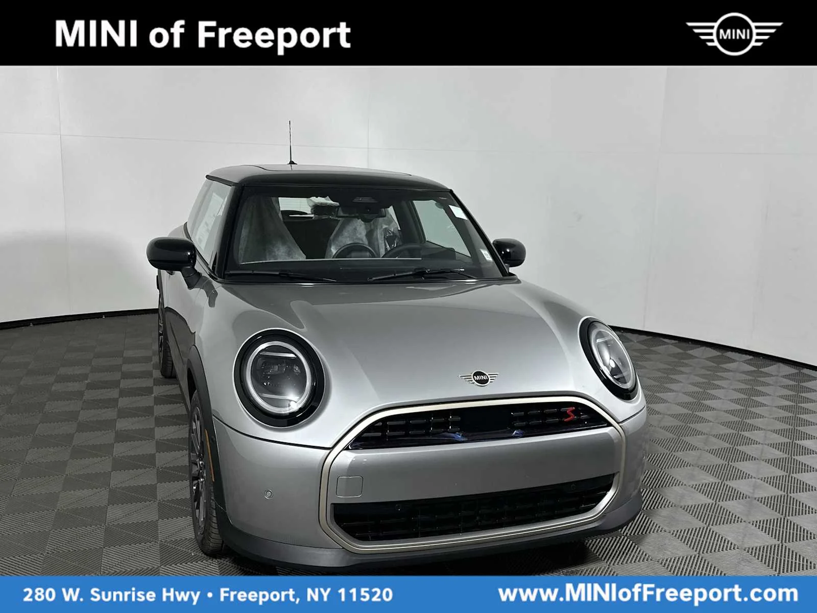 2026 MINI Hardtop Cooper S Signature's photo