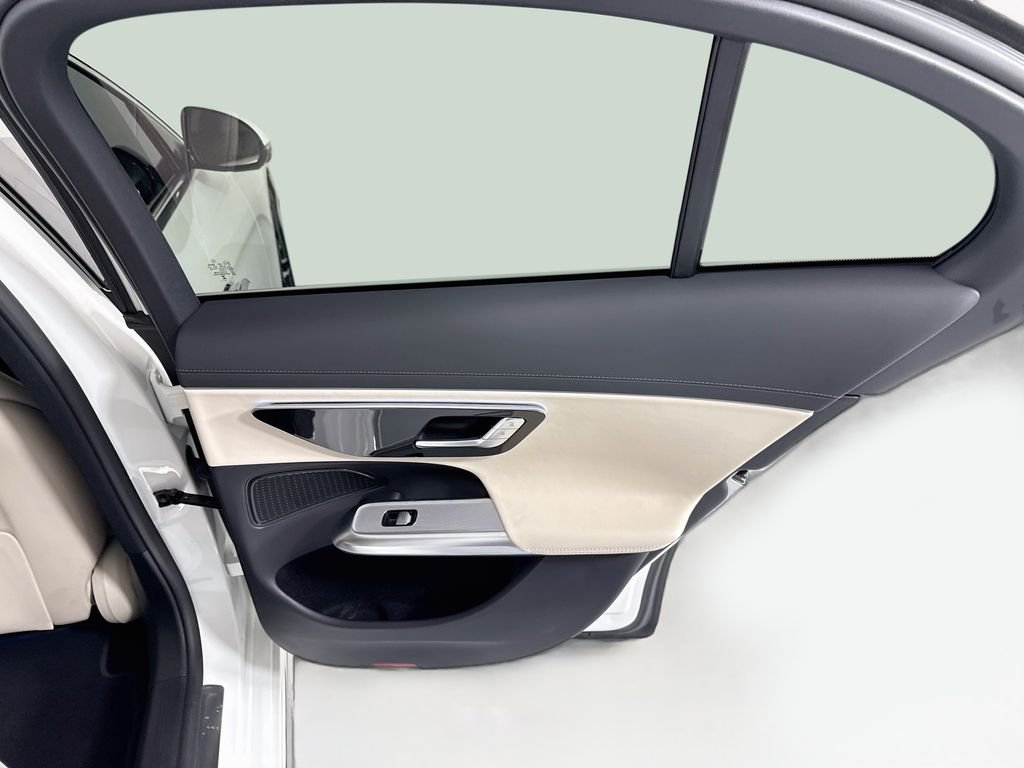 Certified Used 2026  Mercedes-Benz E 350 image 27