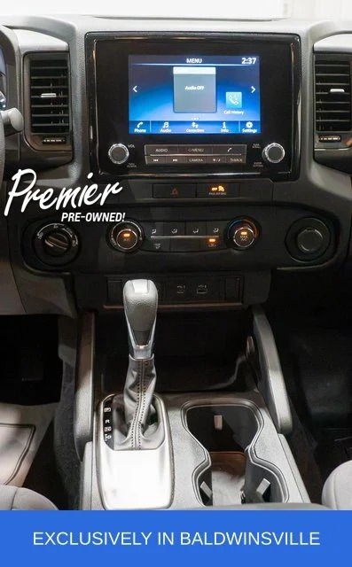 Used 2022 White Nissan S image 13