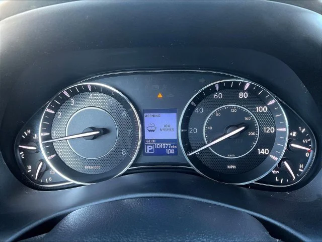 Used 2020 Blue Nissan SV image 15