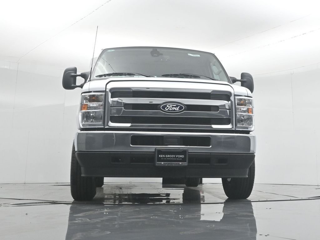 New 2026 Oxford White Ford Base image 79