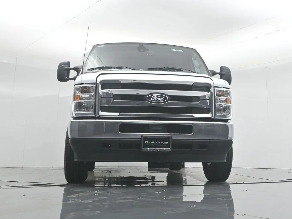 New 2026 White Ford Base image 80