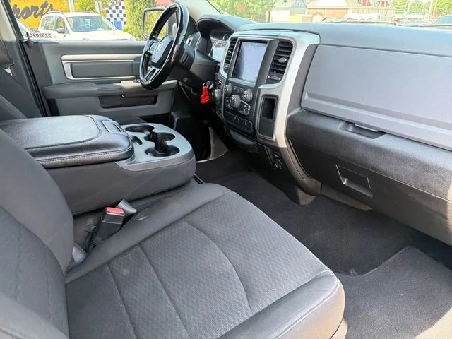 Used 2019 White Ram Warlock image 24