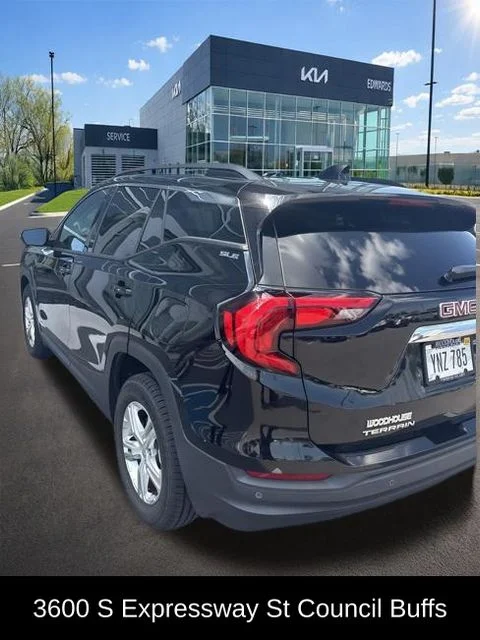 Used 2018 Black GMC SLE image 11
