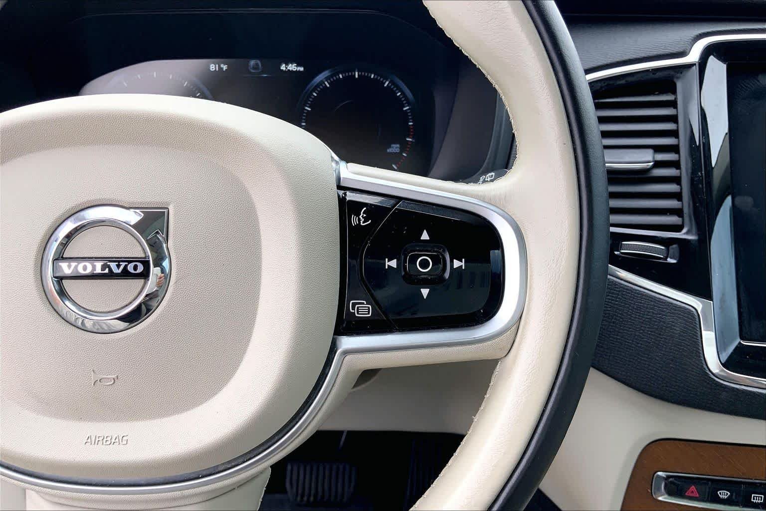 Used 2018  Volvo Inscription image 22