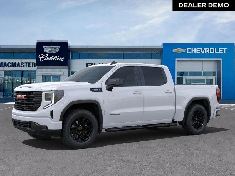 Used 2025  GMC Elevation image 2