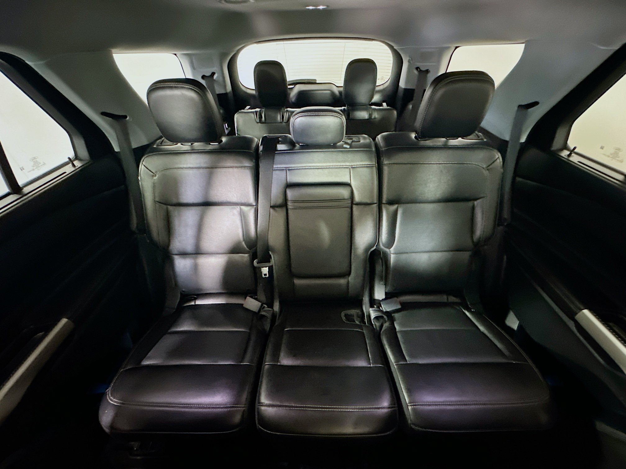 Used 2022 Gray Metallic Ford Limited image 30