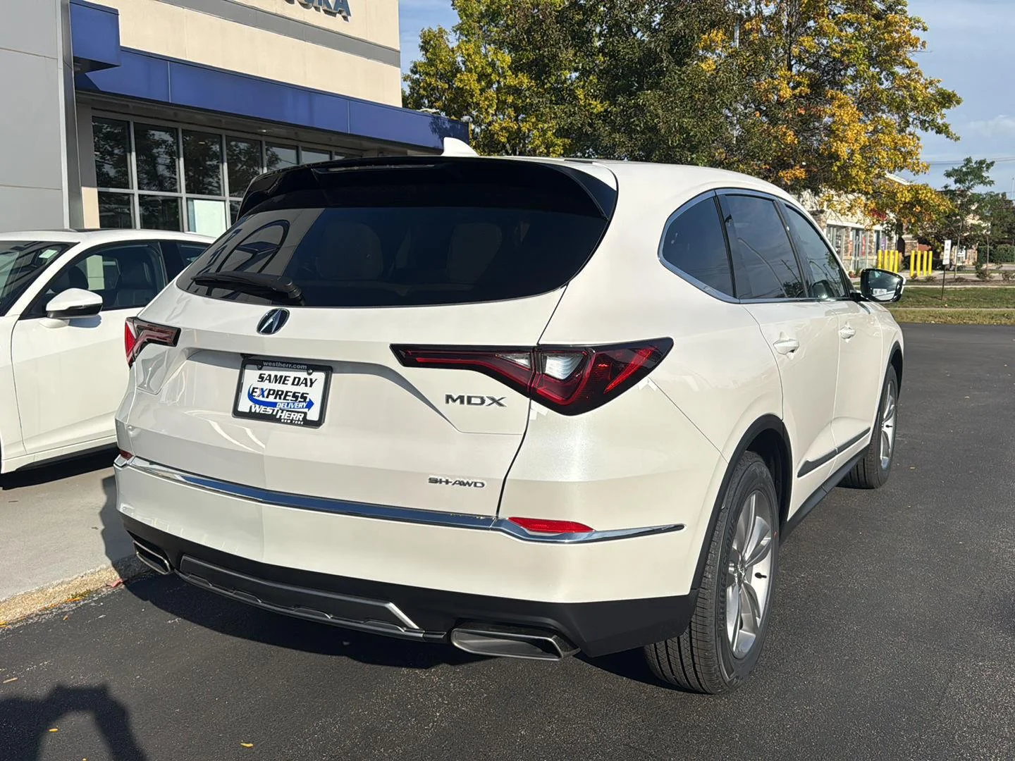 New 2026 Platinum White Pearl Acura SH-AWD image 8