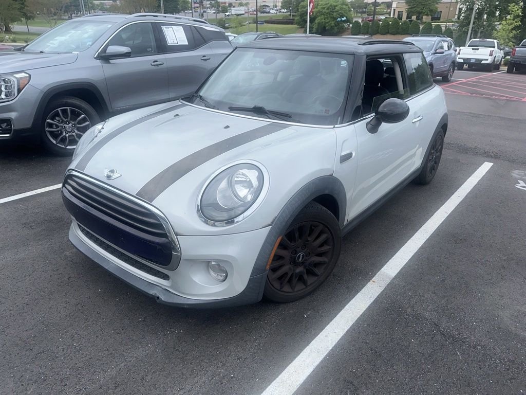 2018 MINI Cooper -'s photo