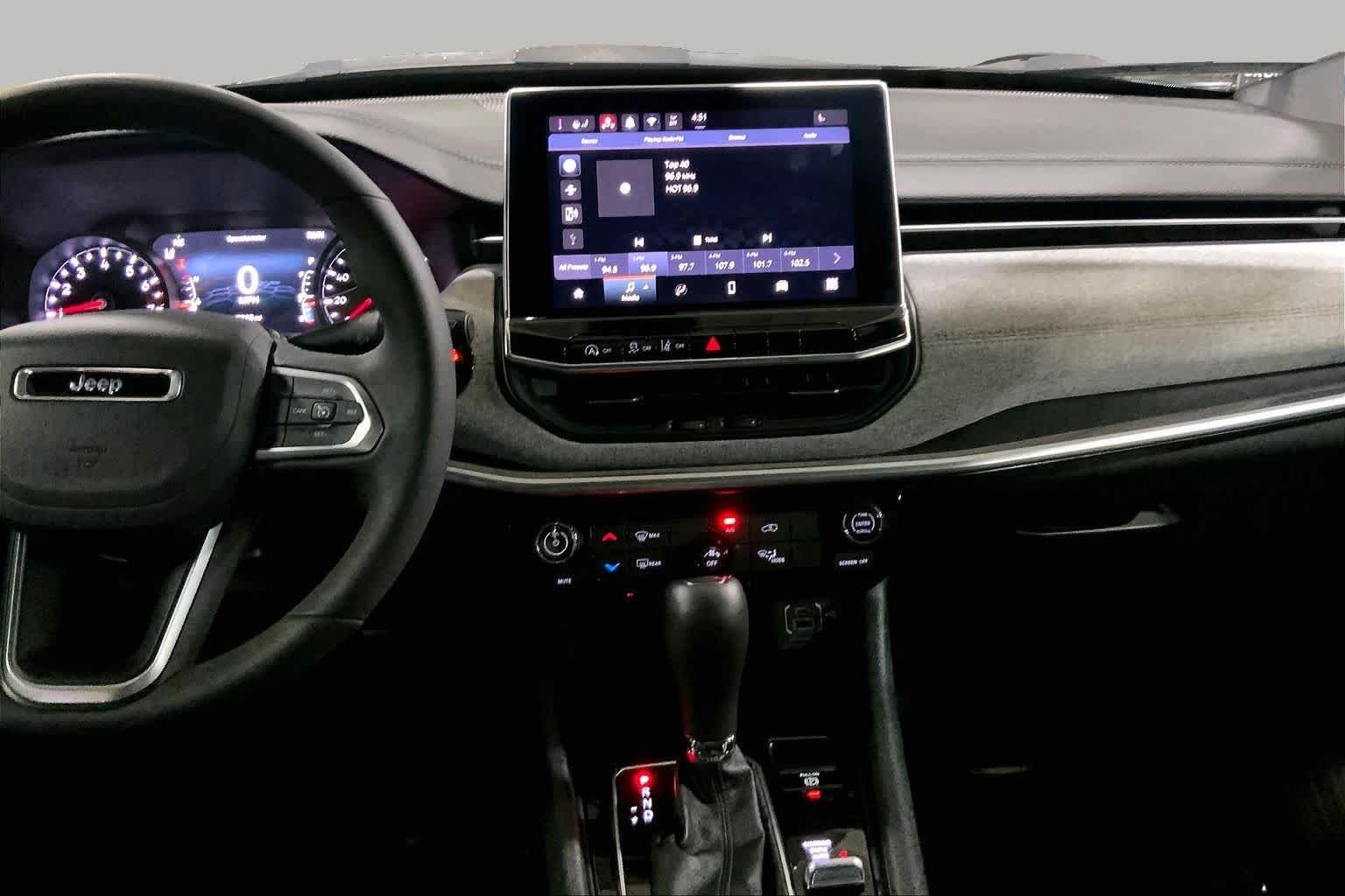 Used 2024 Diamond Black Crystal Pearlcoat Jeep Latitude Lux image 7