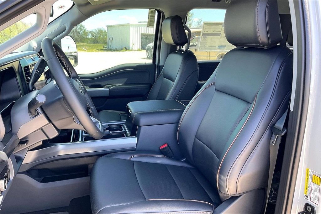 New 2026 Ford Super Duty F-250 Lariat 4D Crew Cab