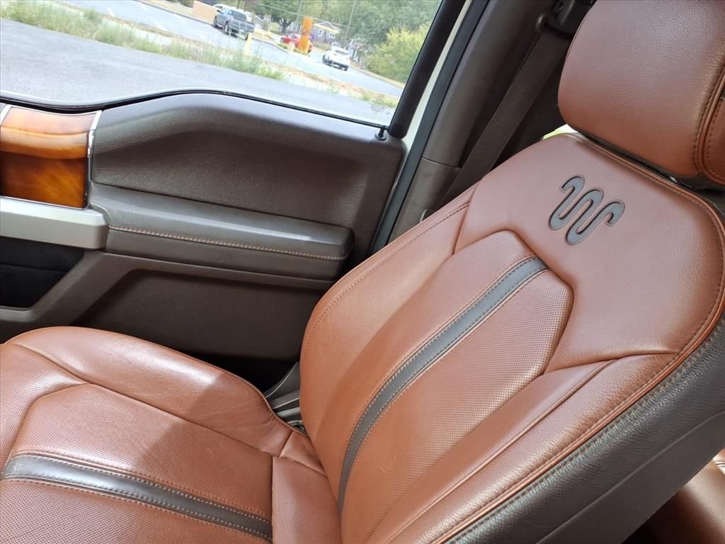 Used 2018 White Platinum Clearcoat Metallic Ford King Ranch image 23