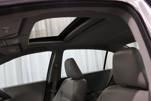 Certified Used 2013 Silver Honda EX-L image 31