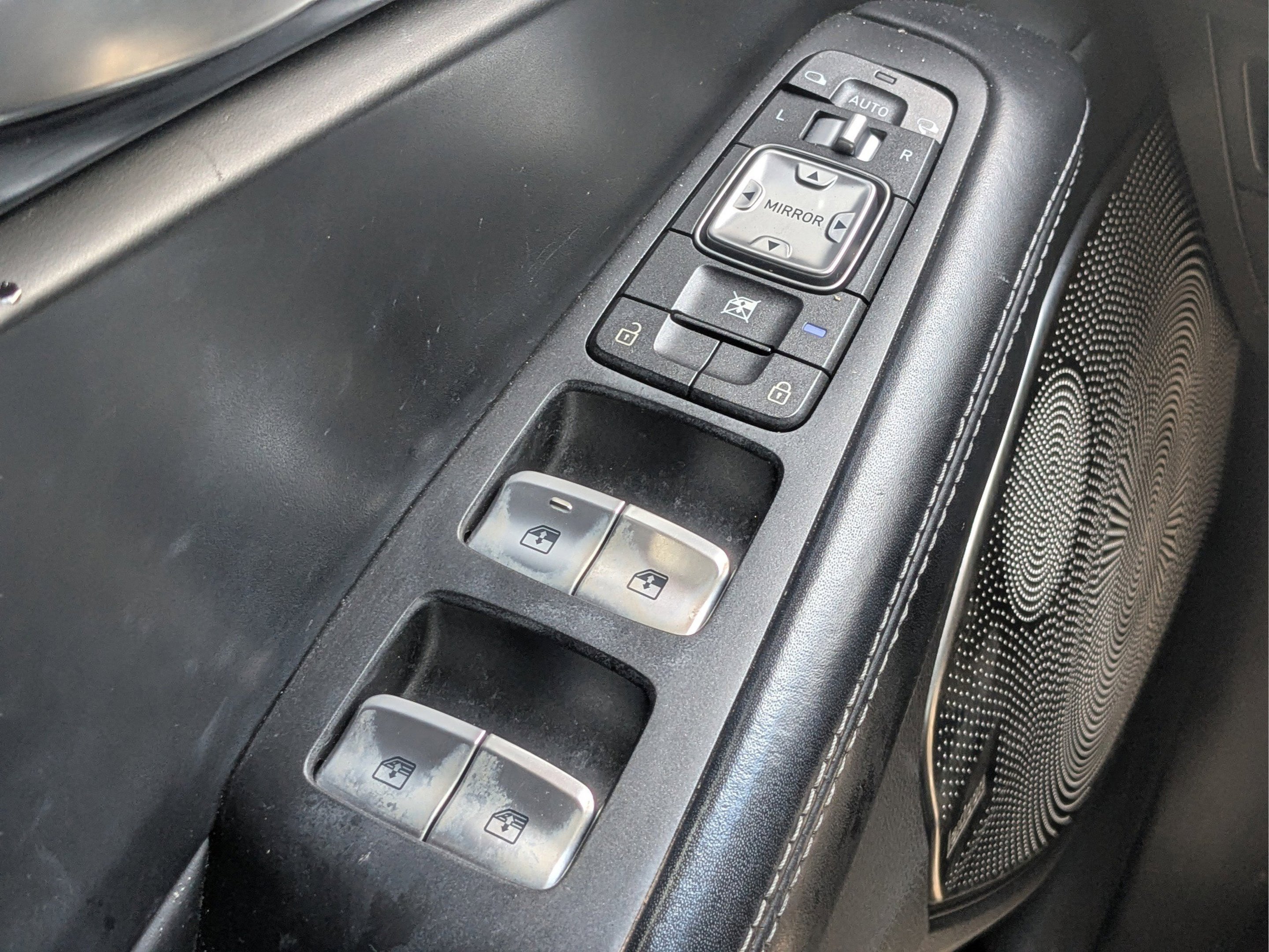 2018 GENESIS G90 Premium - Photo 23
