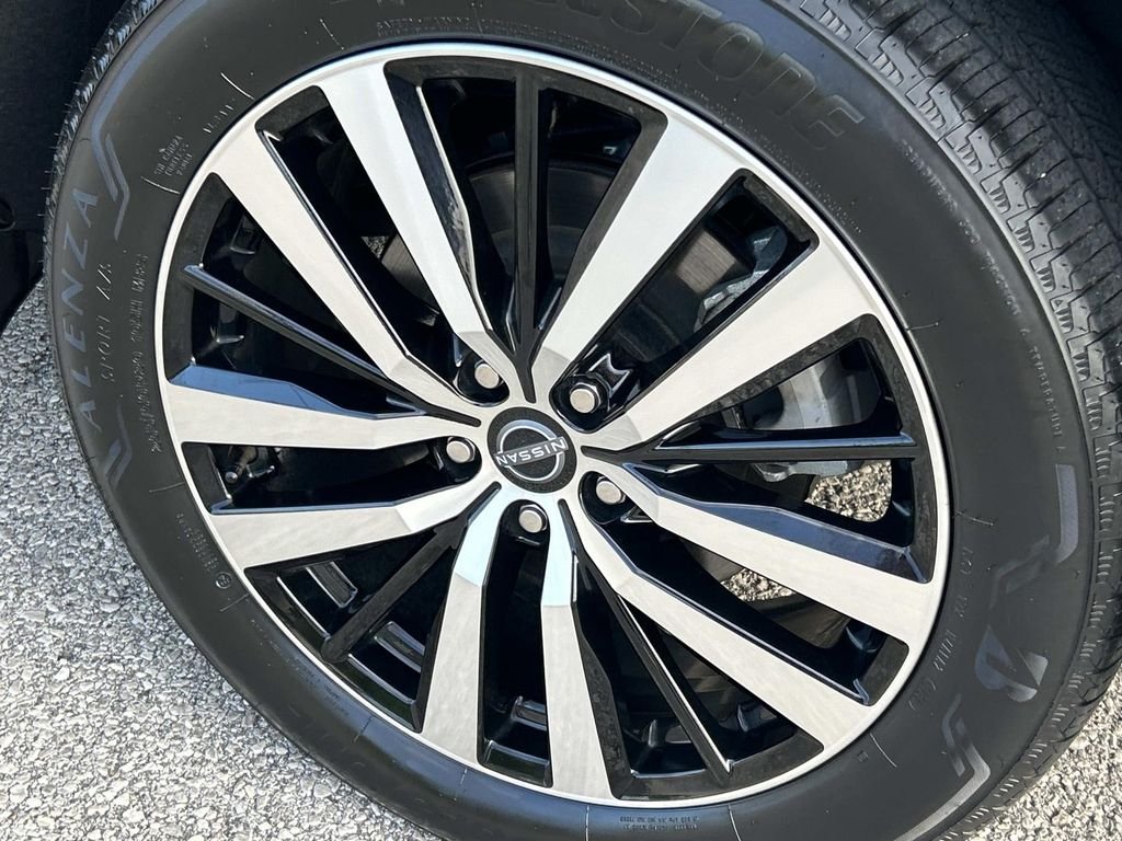 Certified Used 2025 Boulder Gray Metallic Nissan Platinum image 11