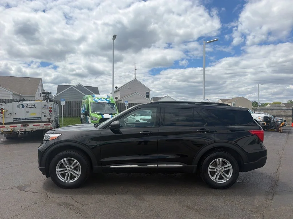 Used 2022 Black Ford XLT image 6