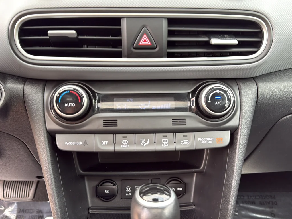 Used 2020 Red Hyundai Ultimate image 26